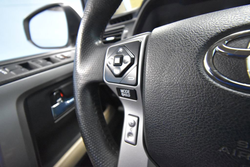 Used 2018 Toyota 4Runner SR5 Premium AWD/4WD image 11
