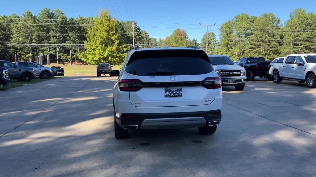 Used 2025 Honda Pilot Elite image 5