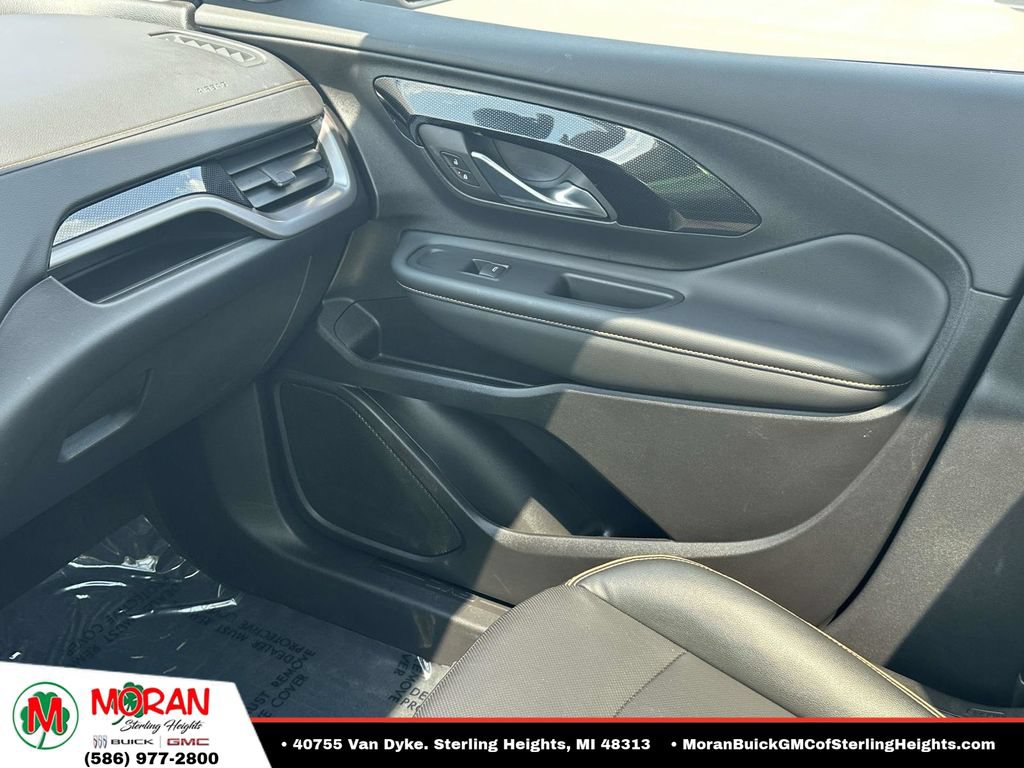 Certified 2024 GMC Terrain AT4 w/ Tech Package AWD/4WD image 31