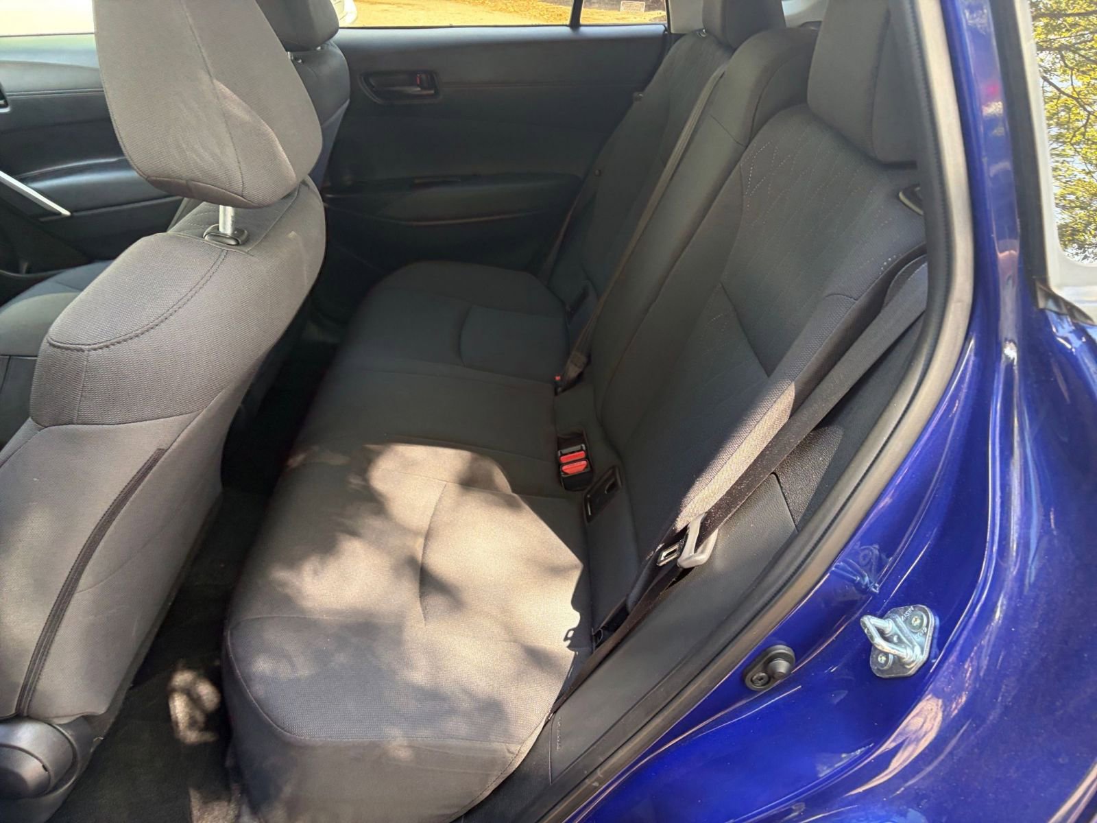 Used 2025 Toyota Corolla Cross LE image 33