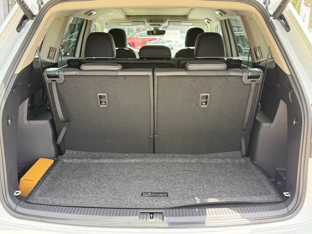 New 2026 Volkswagen Atlas SEL Premium R-Line AWD/4WD image 17