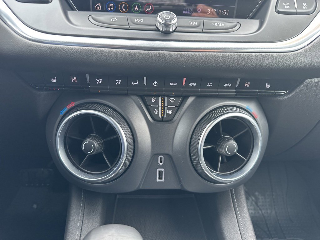 Used 2019 Chevrolet Blazer LT w/ Sun and Wheels Package image 4