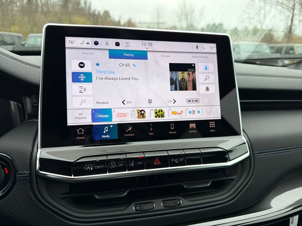 New 2026 Jeep Compass Limited w/ Sun, Sound & Navigation Group image 17