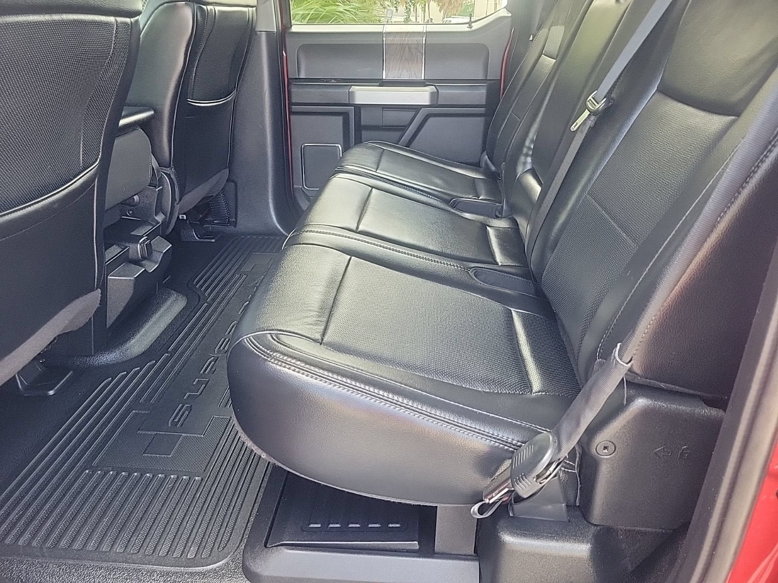 Used 2019 Ford F250 Lariat w/ Lariat Ultimate Package AWD/4WD image 18