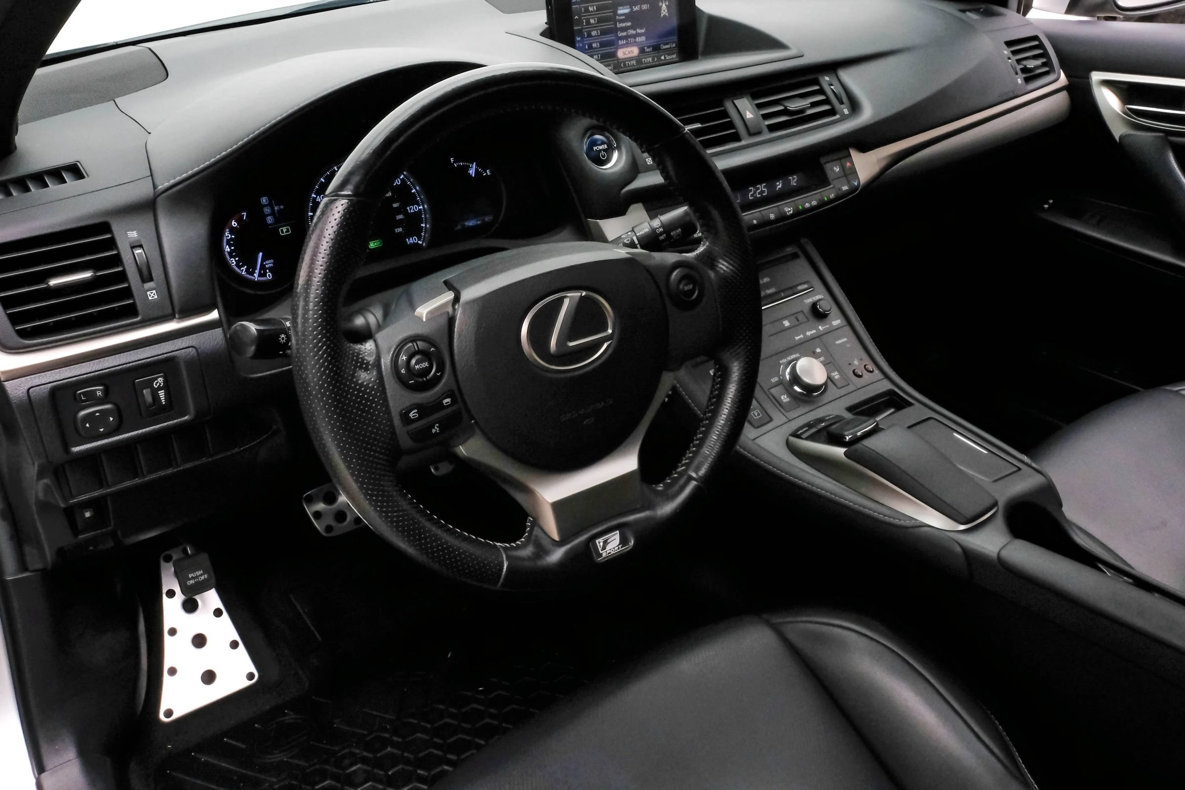 Used 2016 Lexus CT 200h w/ Navigation Package FWD image 2