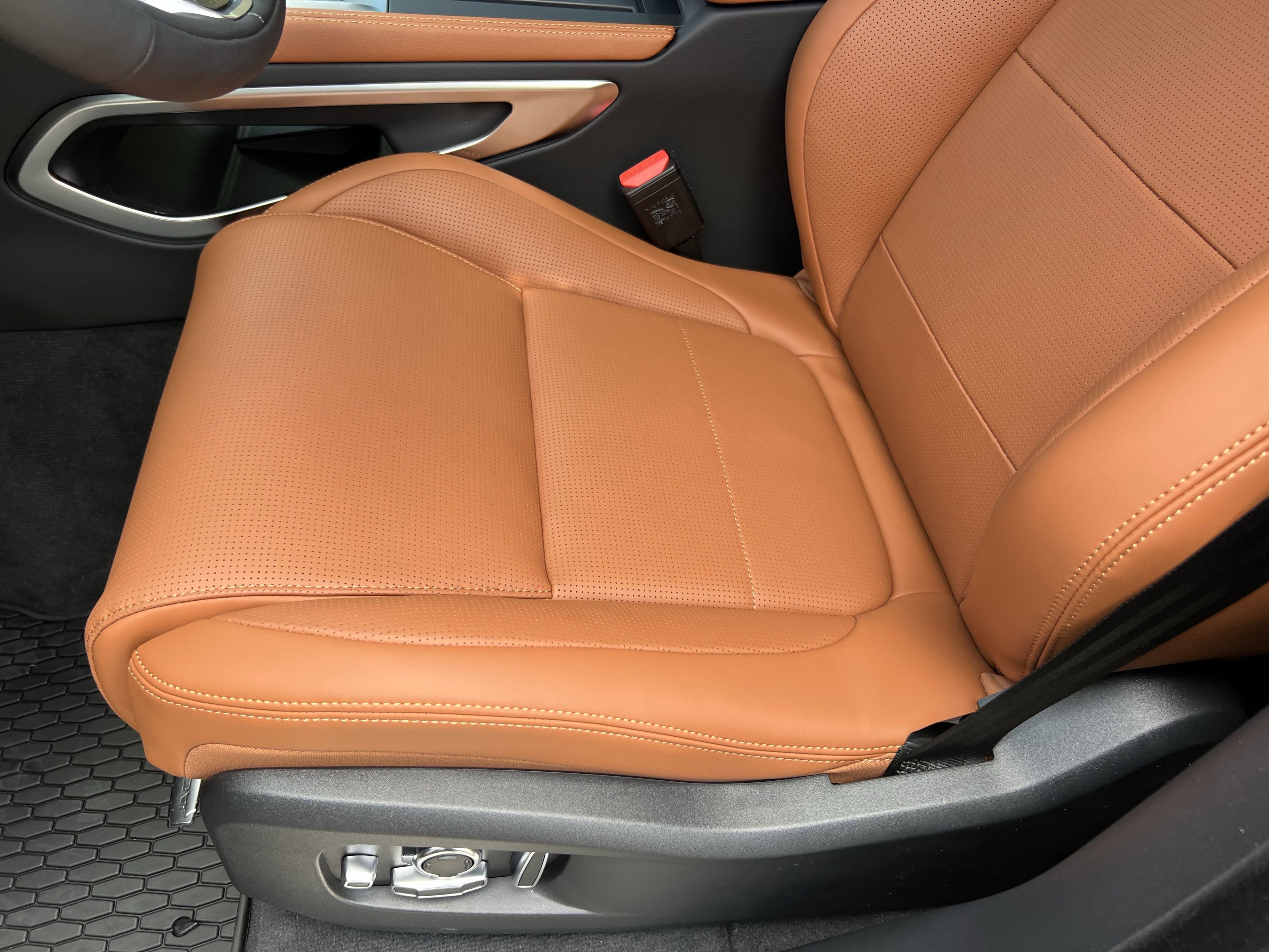 New 2026 Jaguar F-PACE R-Dynamic S image 15