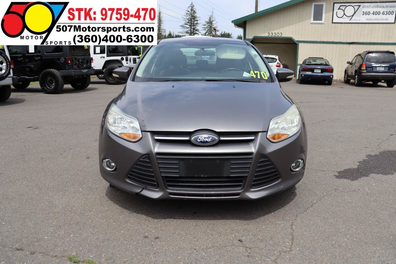 Used 2014 Ford Focus SE w/ Equipment Group 201A FWD image 9