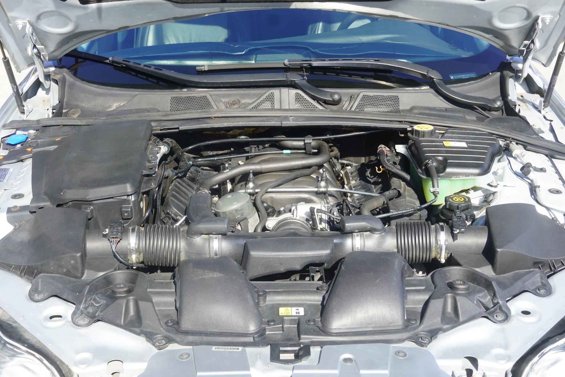 Used 2011 Jaguar XF Premium RWD image 34