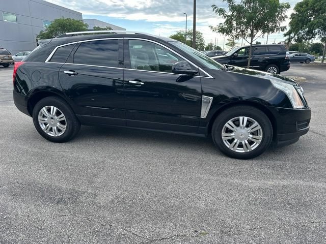 Used 2015 Cadillac SRX Luxury w/ Driver Awareness Package FWD image 2