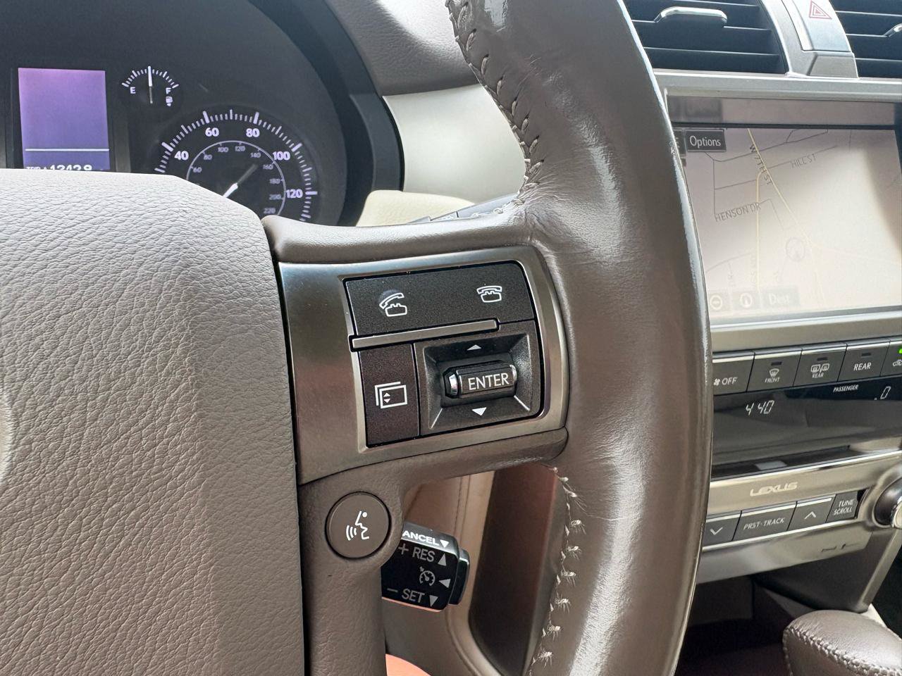 Used 2017 Lexus GX 460 Premium w/ Premium Package AWD/4WD image 13