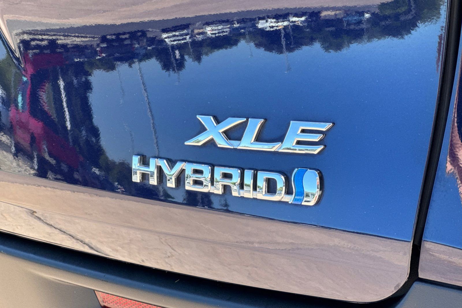 Certified 2023 Toyota Sienna XLE FWD image 36