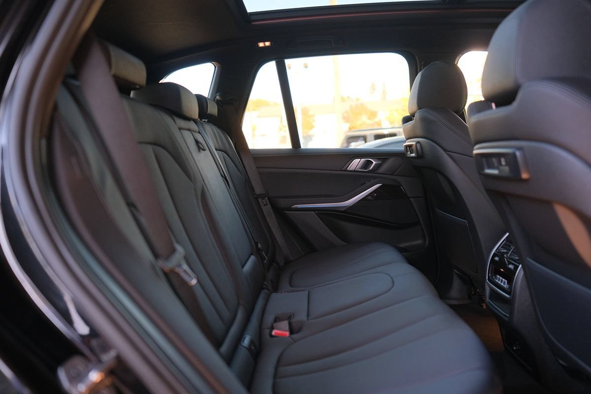 Used 2021 BMW X5 xDrive45e w/ Premium Package 2 AWD/4WD image 33