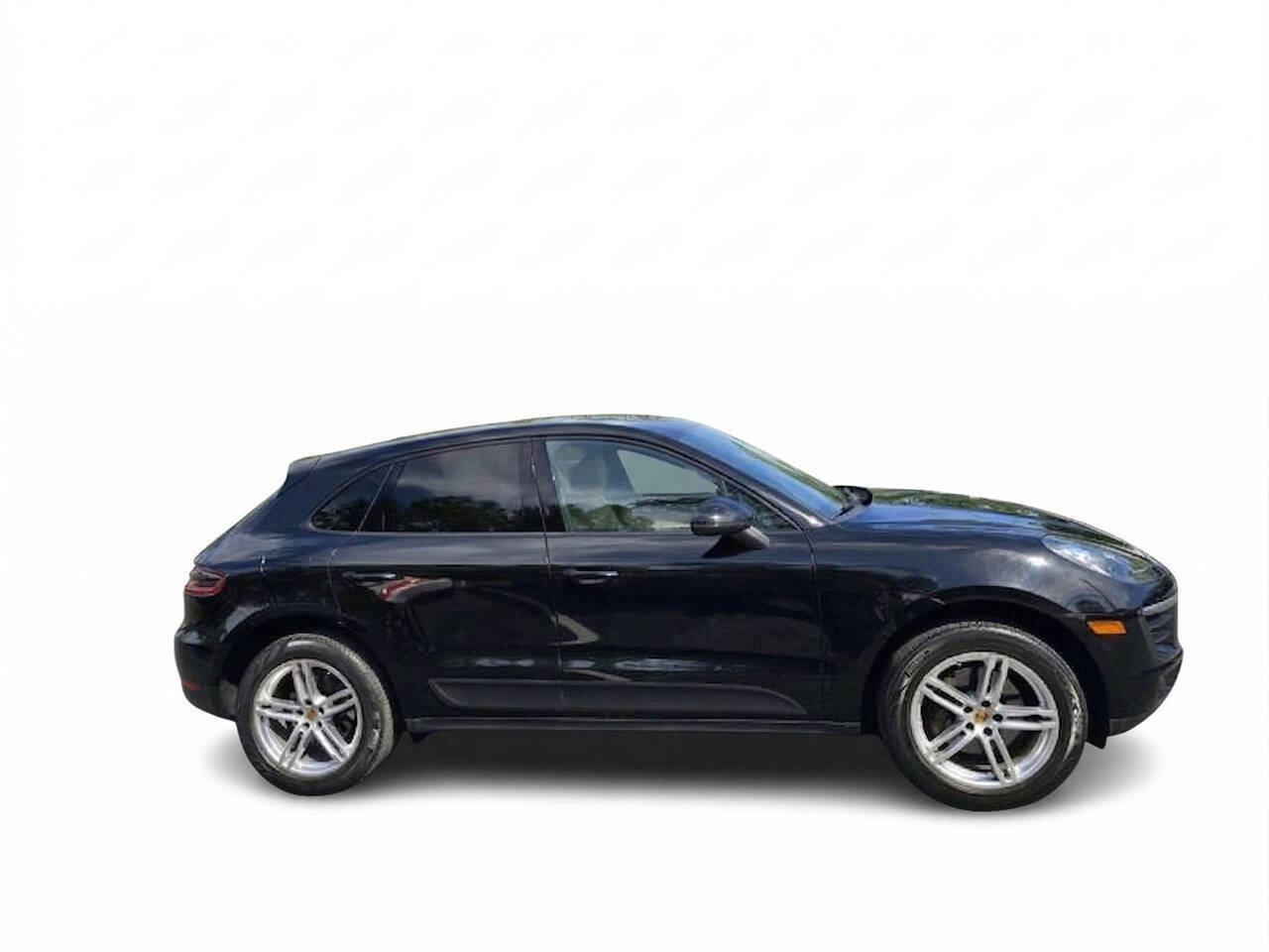 Used 2017 Porsche Macan image 8