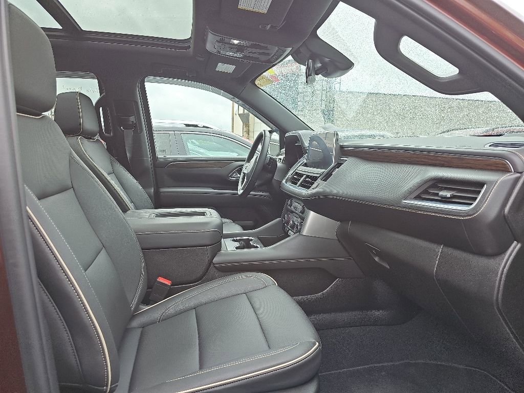 Used 2023 Chevrolet Tahoe Premier AWD/4WD image 6