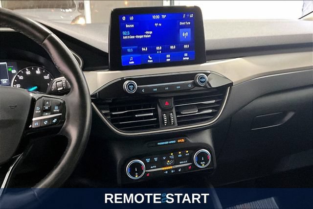 Used 2022 Ford Escape SE w/ SE Sport Appearance Package AWD/4WD image 12