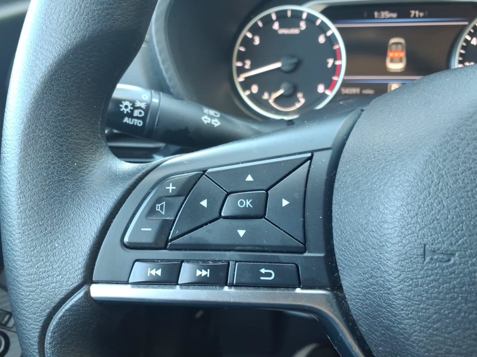 Used 2025 Nissan Sentra SV FWD image 22