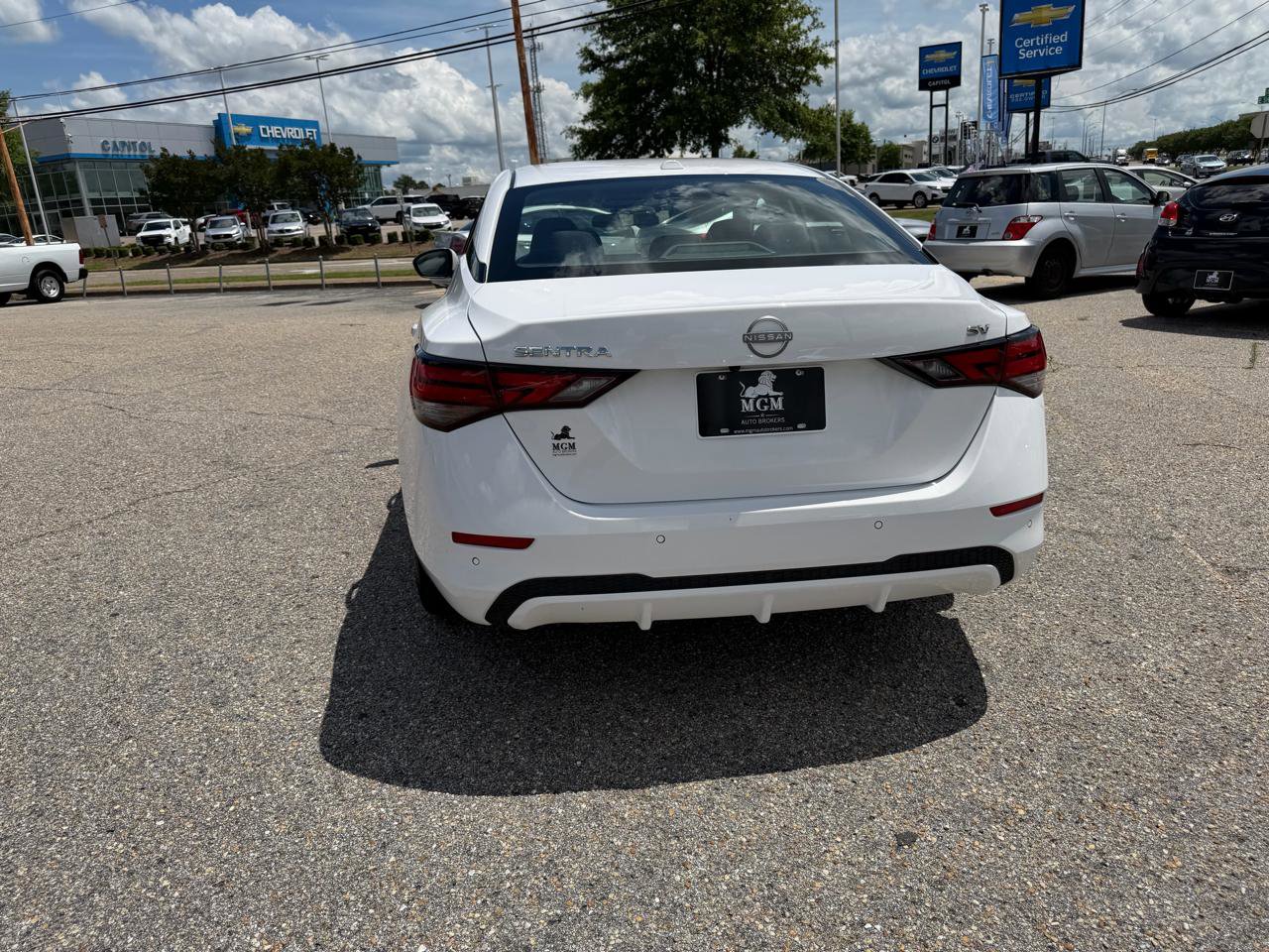 Used 2024 Nissan Sentra SV FWD image 16