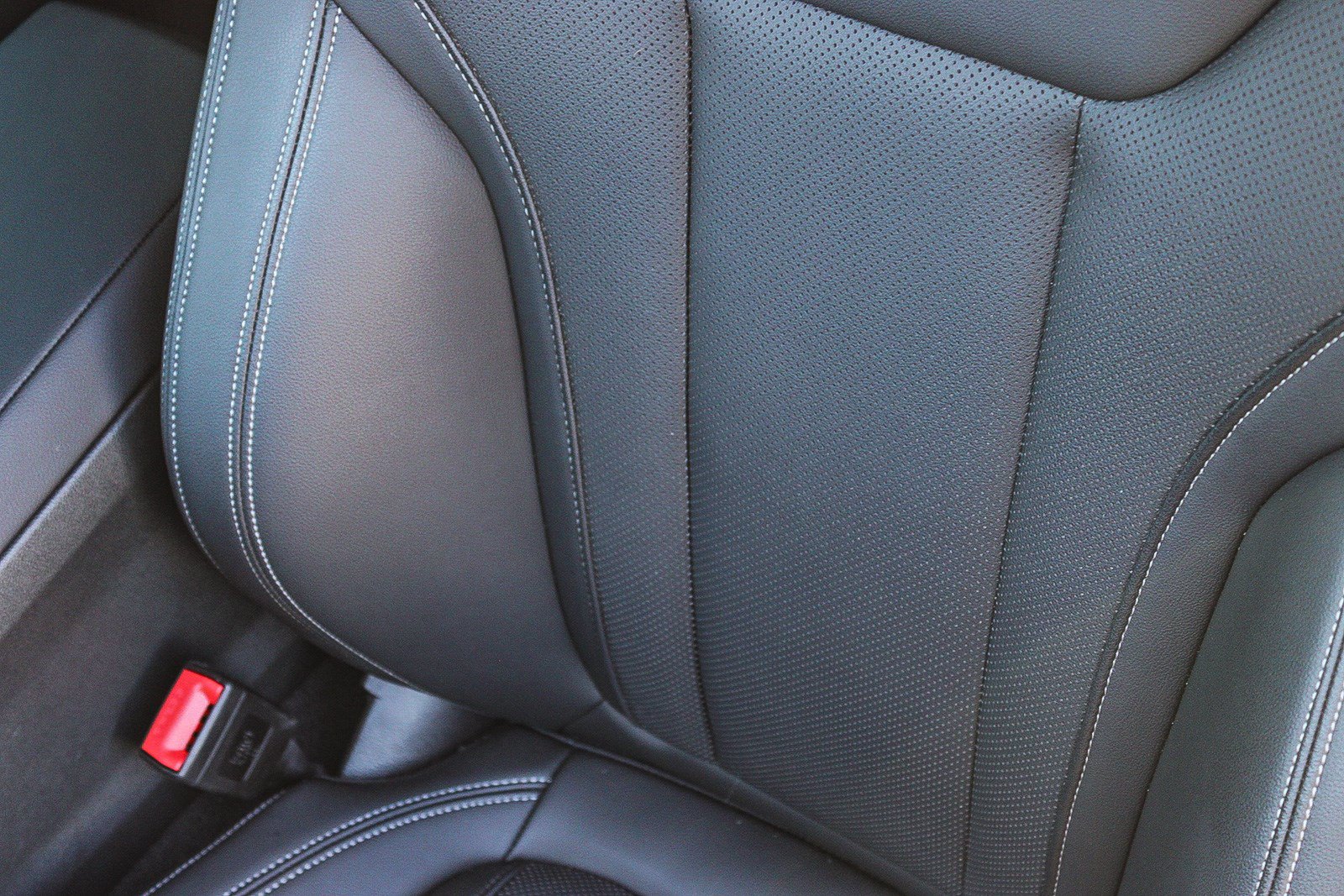 Used 2025 BMW M340i w/ Premium Package RWD image 23