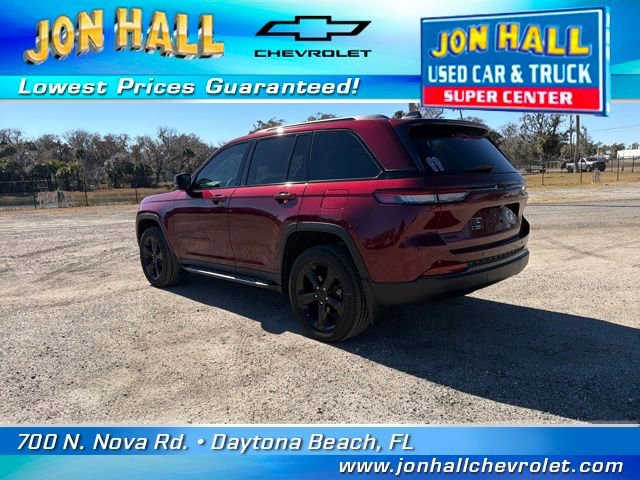 Used 2024 Jeep Grand Cherokee Altitude image 7