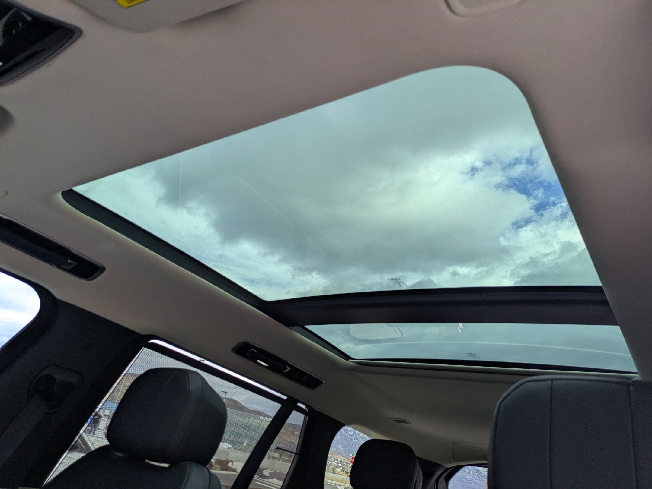 Certified 2022 Land Rover Range Rover Long Wheelbase SE image 23