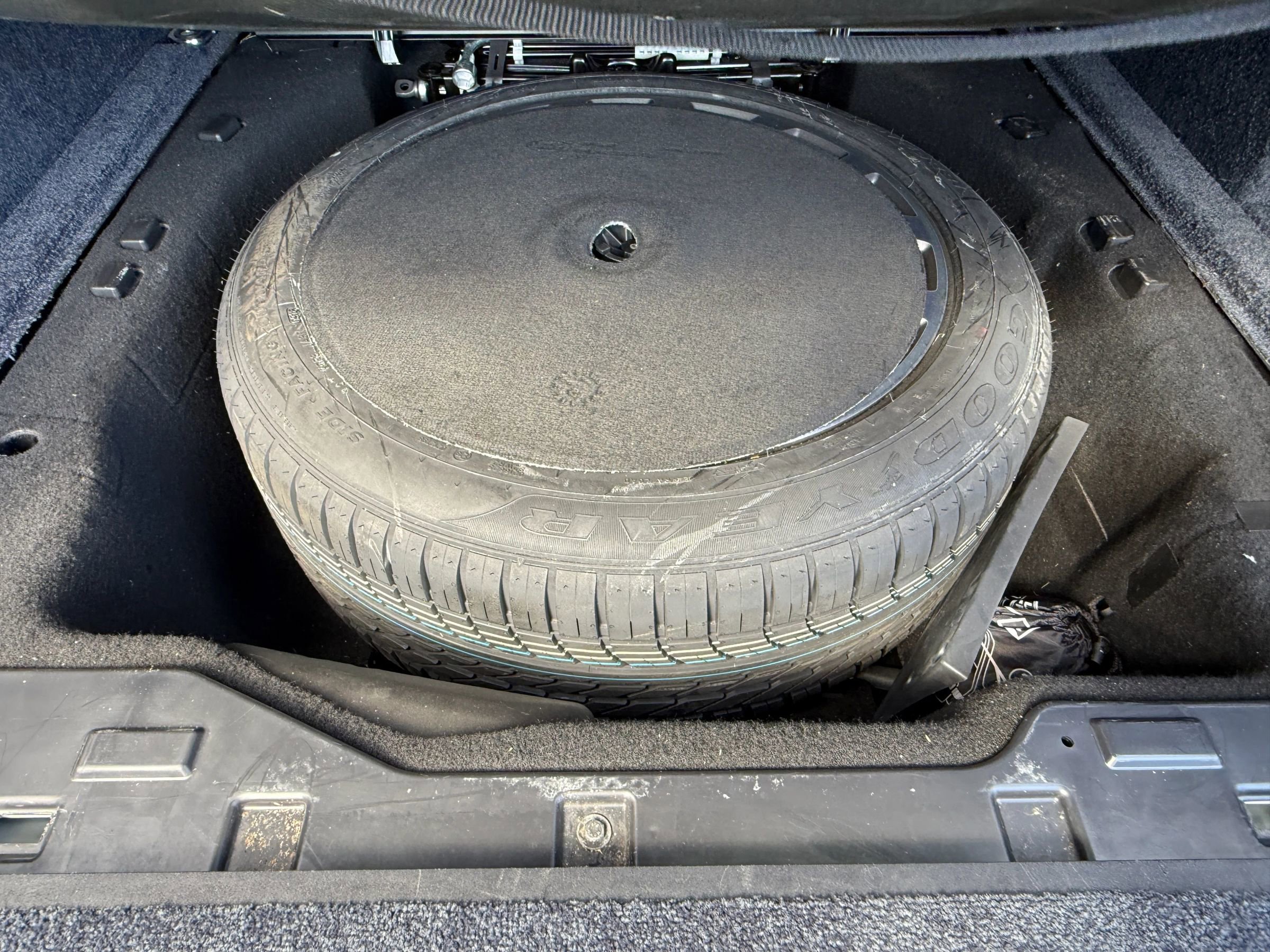 Used 2018 Land Rover Range Rover Autobiography image 26