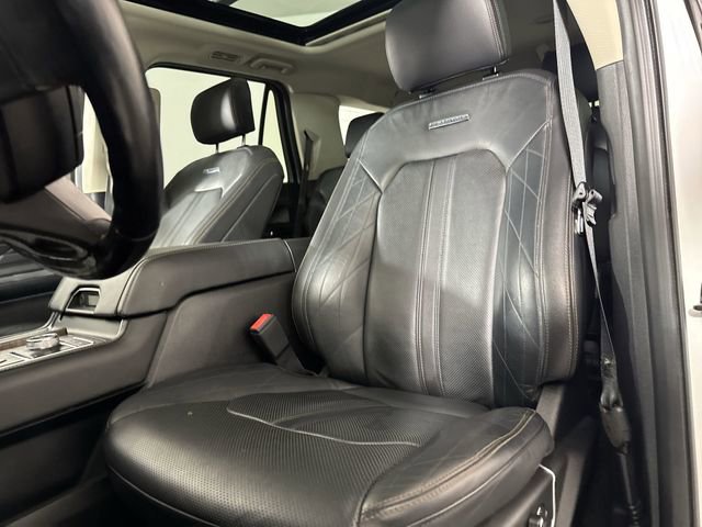 Used 2018 Ford Expedition Platinum image 18