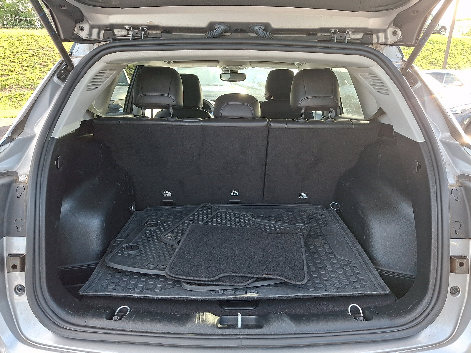 Used 2022 Jeep Compass Limited AWD/4WD image 28