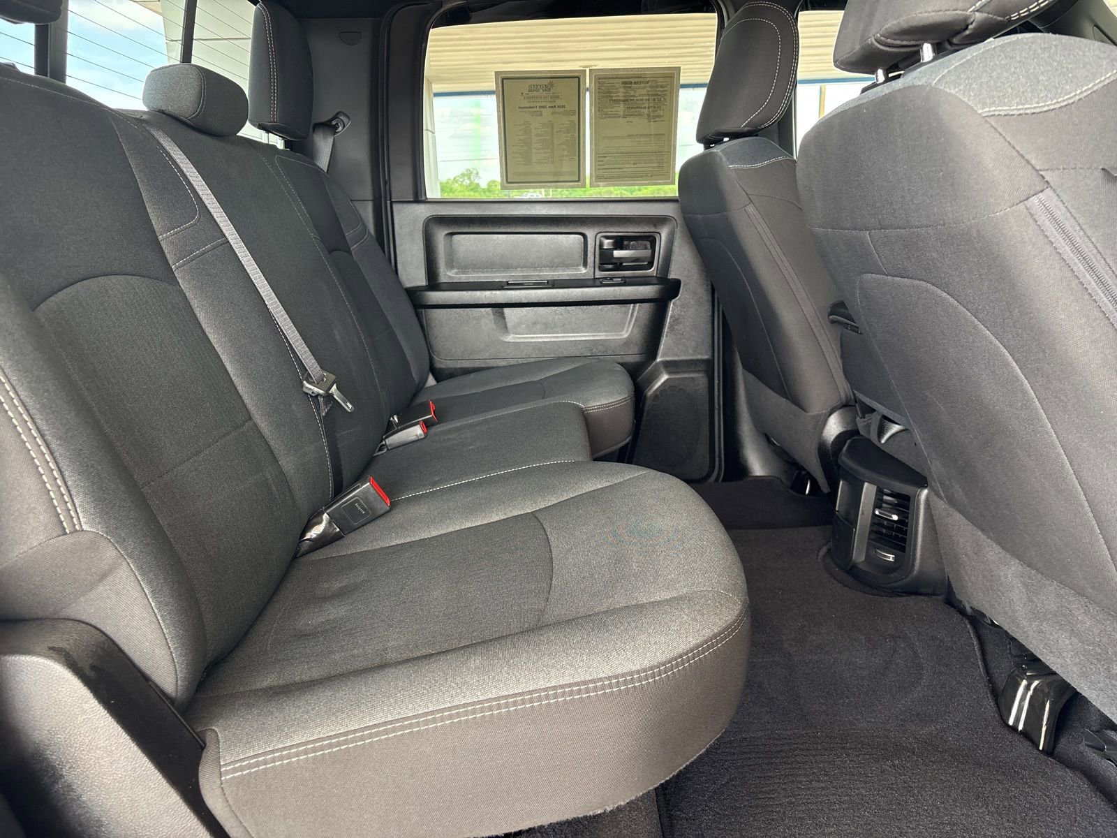 Used 2024 RAM 2500 Tradesman w/ Chrome Appearance Group image 15