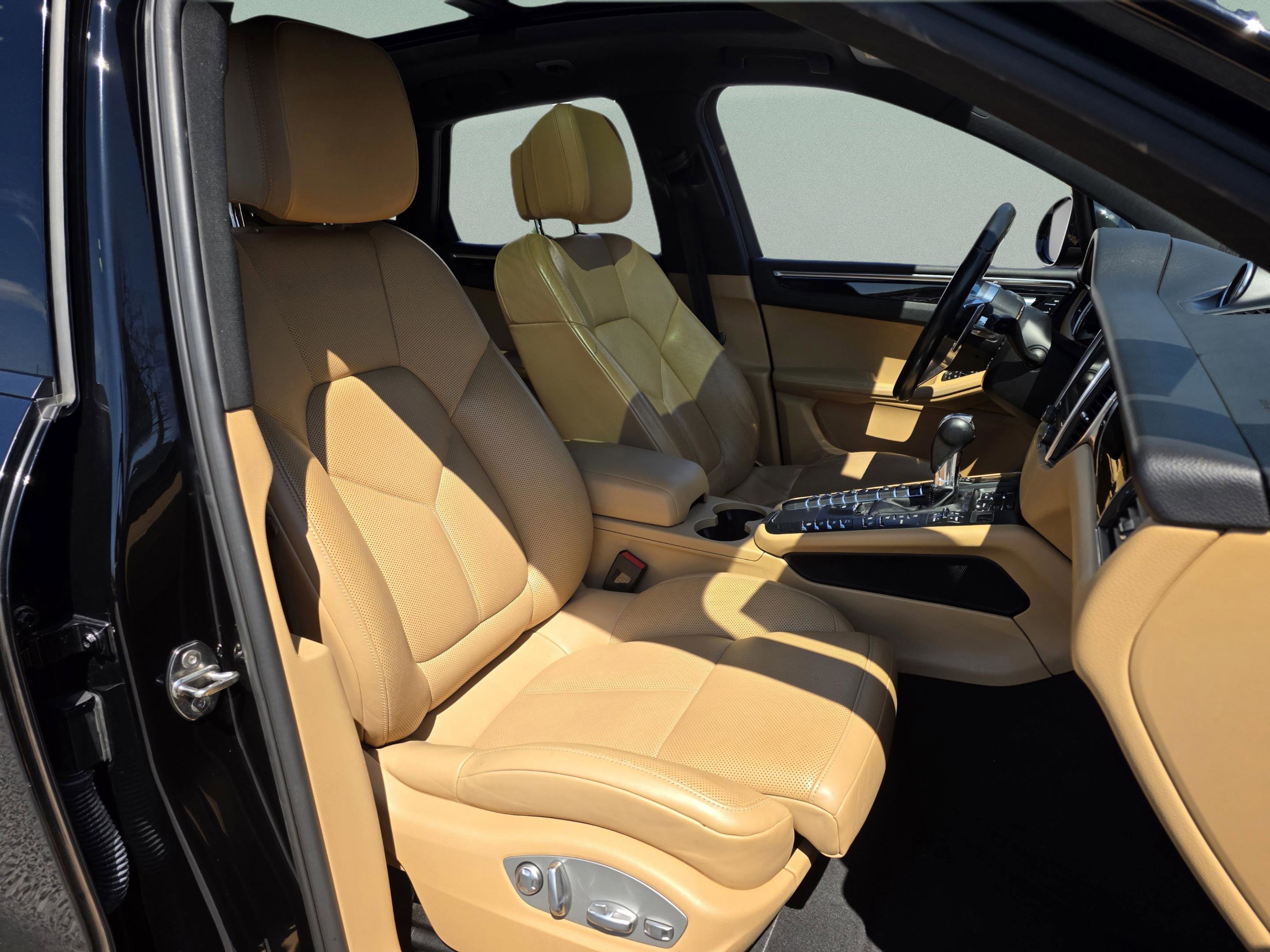 Used 2018 Porsche Macan image 11