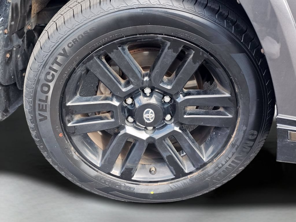 Used 2019 Toyota 4Runner Limited AWD/4WD image 19