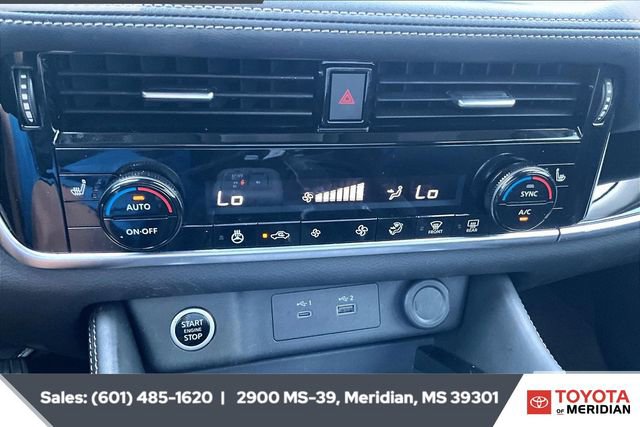 Used 2023 Nissan Rogue SL image 22