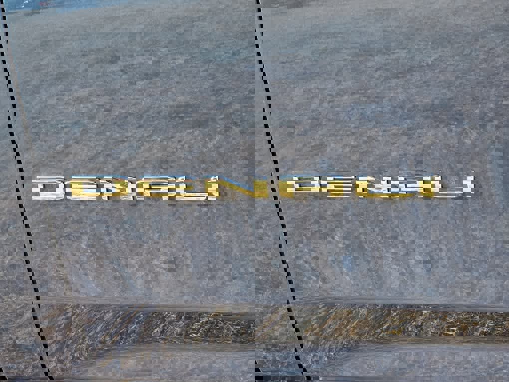 New 2026 GMC Yukon Denali image 23