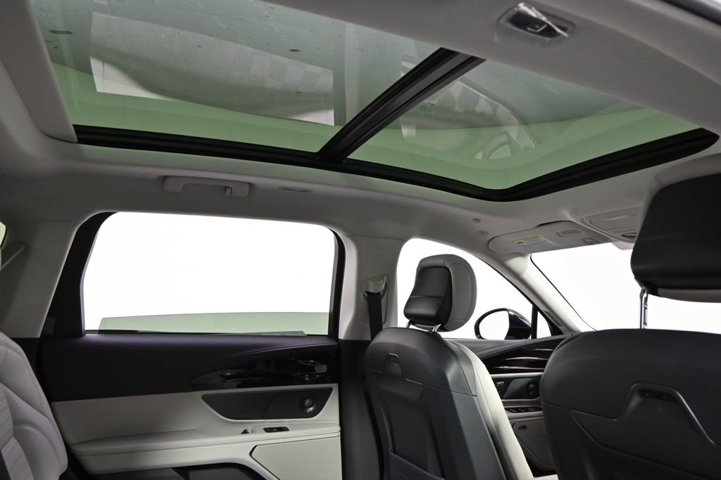 New 2026 Lincoln Nautilus Reserve w/ Jet Appearance Package image 17