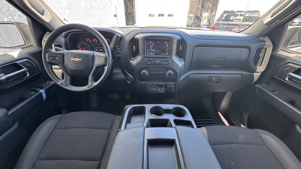 Used 2025 Chevrolet Silverado 1500 Custom image 11
