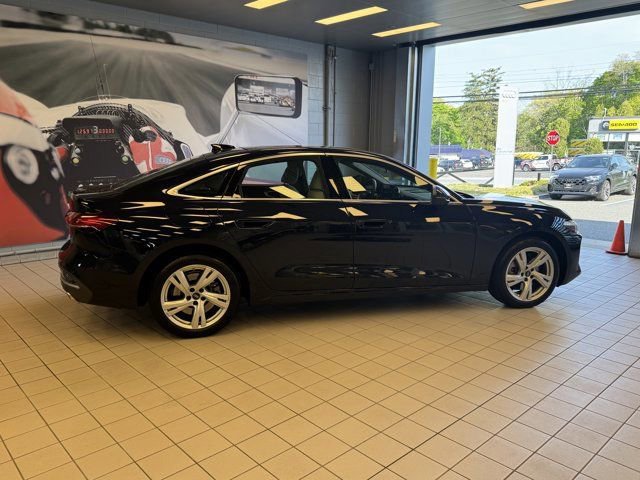Used 2025 Audi A5 2.0T Premium w/ Convenience Package AWD/4WD image 4