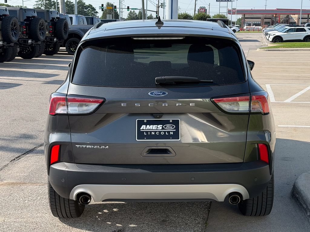 Used 2020 Ford Escape Titanium w/ Titanium Premium Package 2.0 AWD/4WD image 5