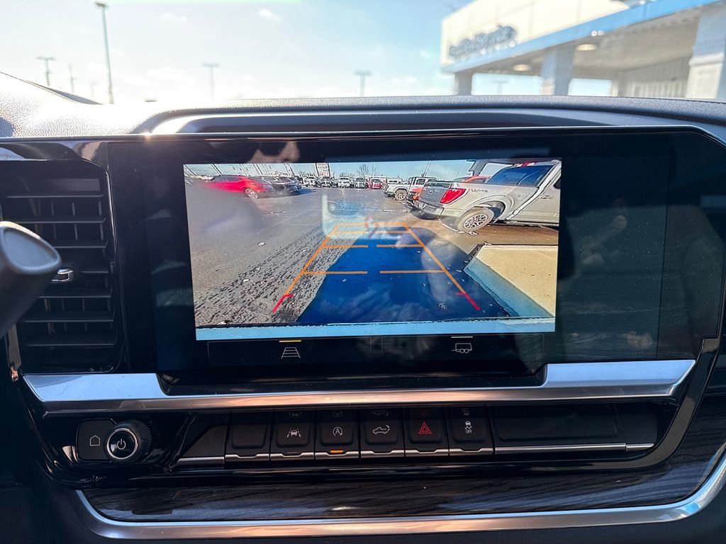 Used 2022 Chevrolet Silverado 1500 LT image 24