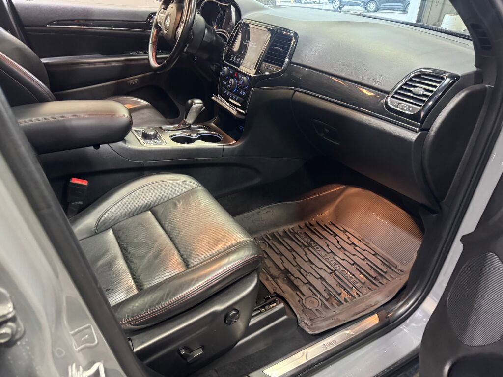 Used 2021 Jeep Grand Cherokee Trailhawk w/ Trailhawk Luxury Group image 21