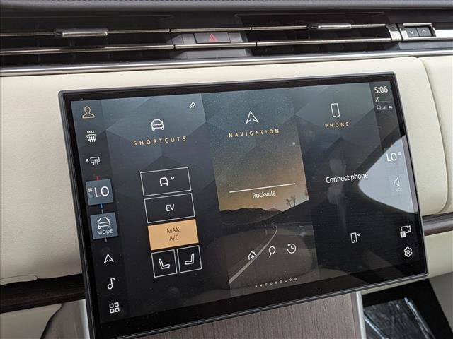 Certified 2025 Land Rover Range Rover SE AWD/4WD image 15