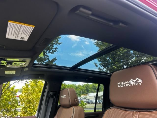 New 2026 Chevrolet Suburban High Country AWD/4WD image 14