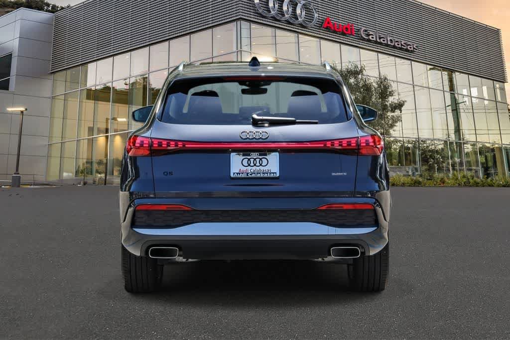 Used 2025 Audi Q5 Premium Plus w/ Premium Plus AWD/4WD image 3