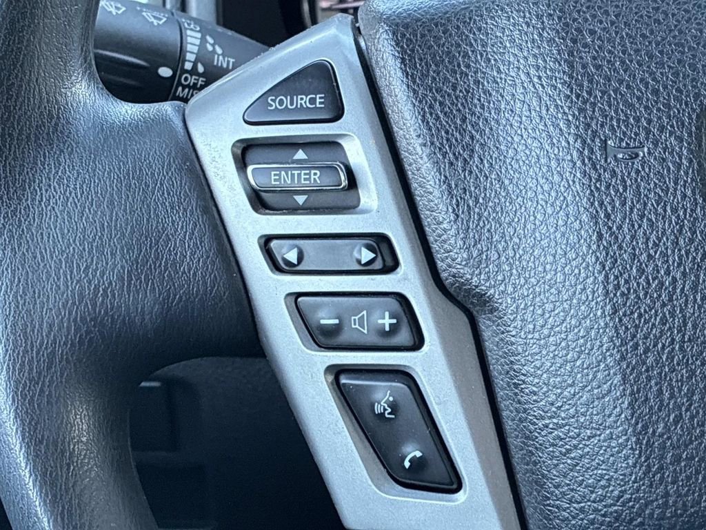 Used 2019 Nissan Titan SV image 25