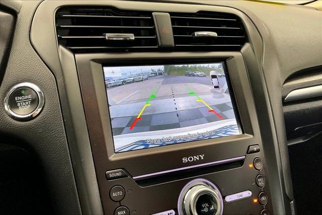 Used 2020 Ford Fusion Energi Titanium image 23