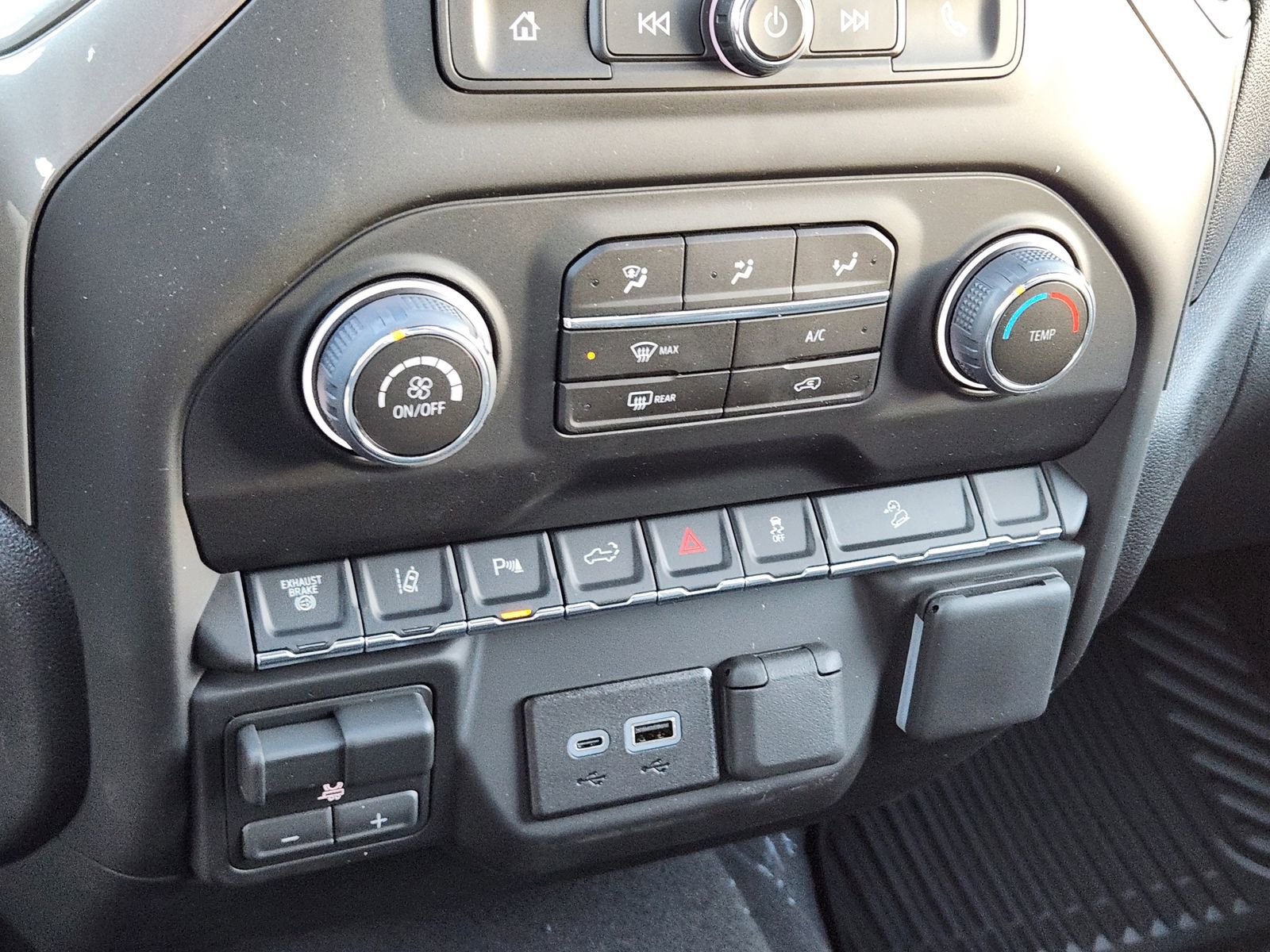 New 2026 Chevrolet Silverado 2500 Custom w/ Custom Value Package image 18