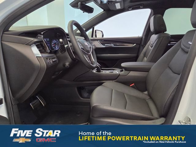 New 2026 Cadillac XT5 Sportv w/ LPO, Floor Liner Package AWD/4WD image 11