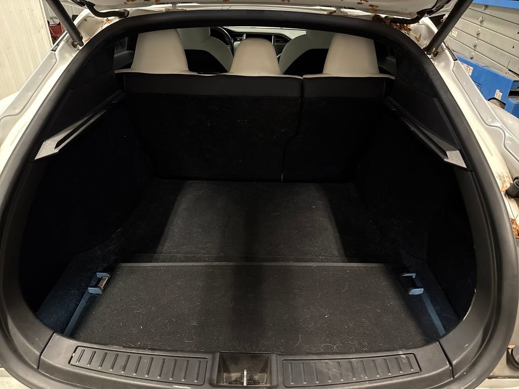 Used 2020 Tesla Model S Performance image 19
