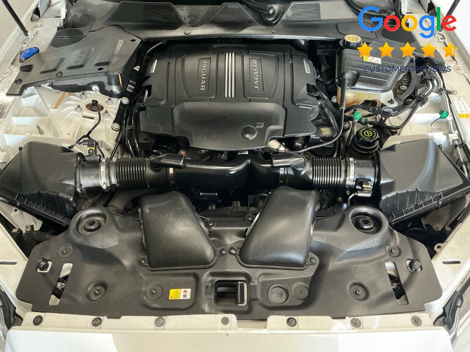 Used 2015 Jaguar XJ R LWB RWD image 34