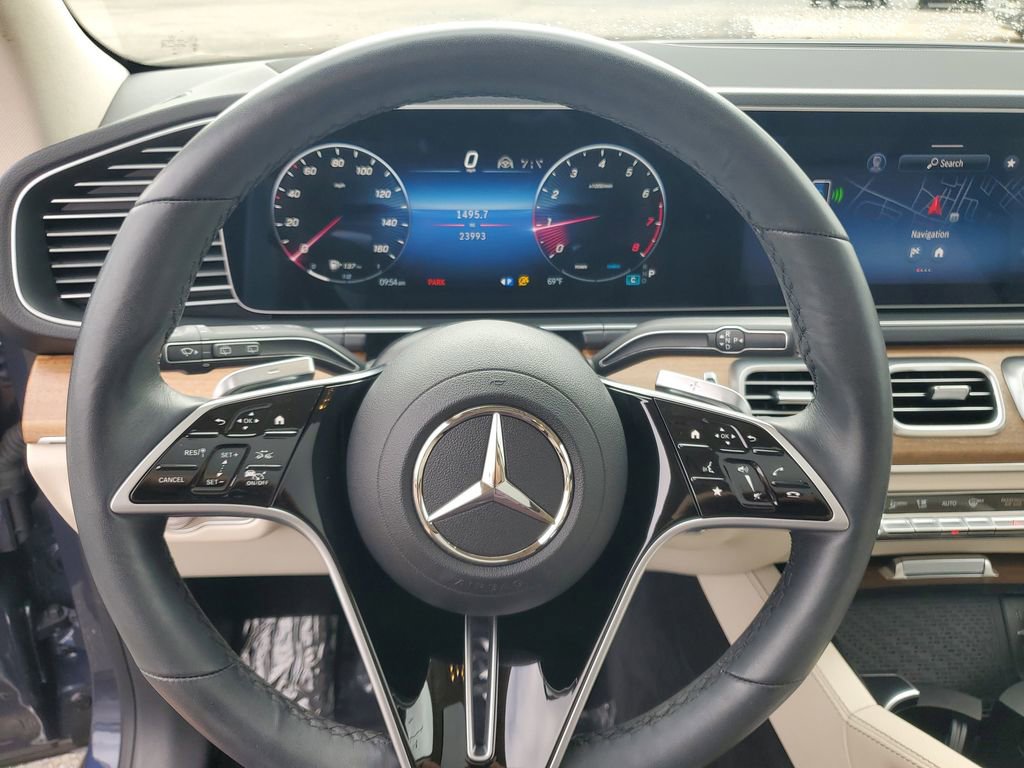 Used 2025 Mercedes-Benz GLE 350 4MATIC image 11