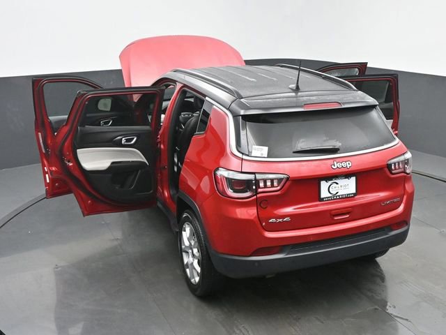 Used 2025 Jeep Compass Limited image 64