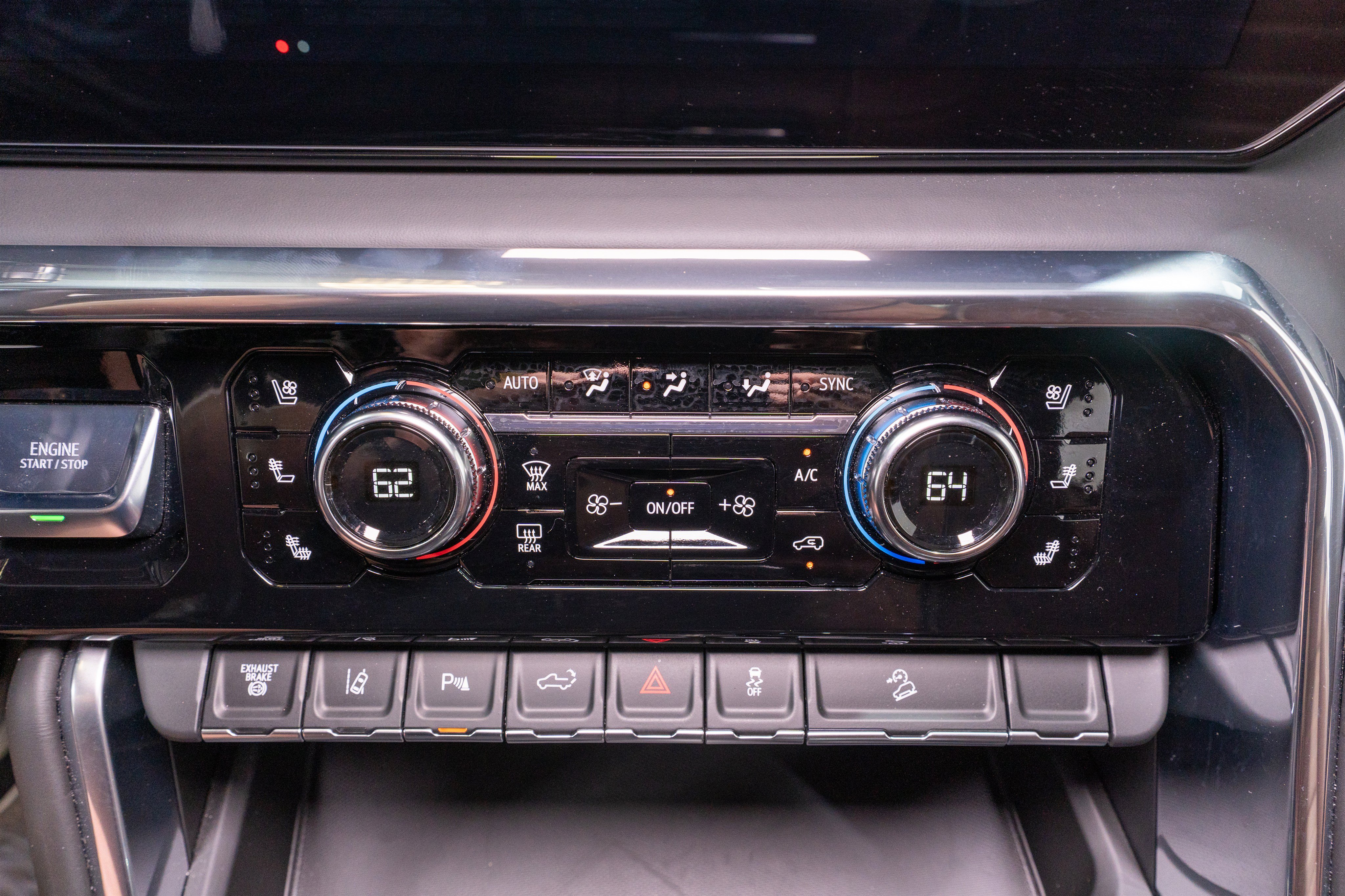Used 2025 GMC Sierra 2500 Denali Ultimate AWD/4WD image 29